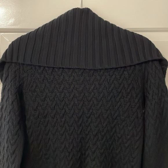 Banana Republic sweater - Picture 6 of 7